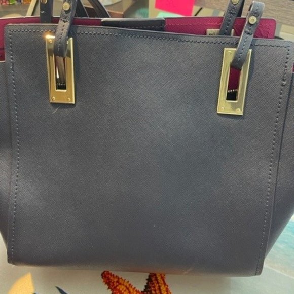 Danier Handbags - Danier leather bucket bag